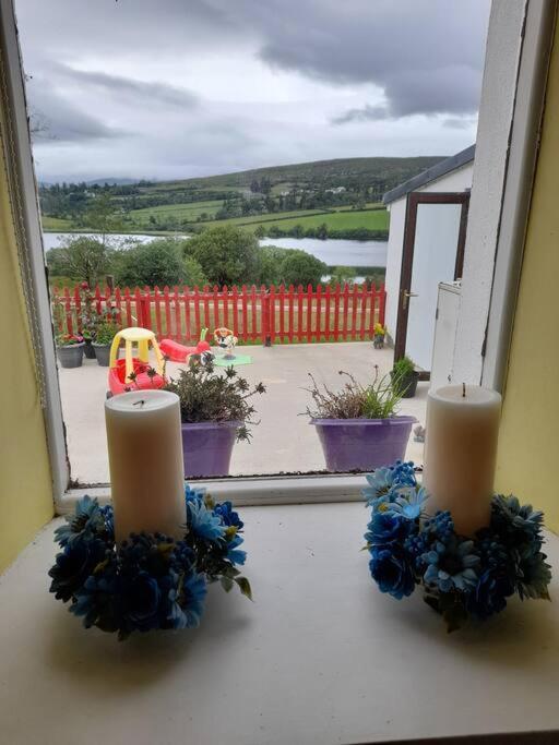 Granny'S Cottage, A Lovely Lakeside Cottage Donegal Town ภายนอก รูปภาพ